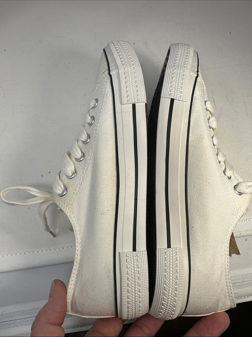 Retrofire Sneakers Size 8 Women’s //Boy 6.5 - Picture 3 of 6